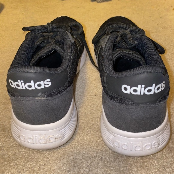 Black Adidas sneakers - Picture 4 of 5